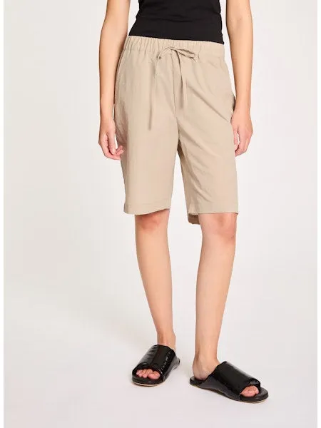 Lis Lareida Athleisure Shorts in Navy