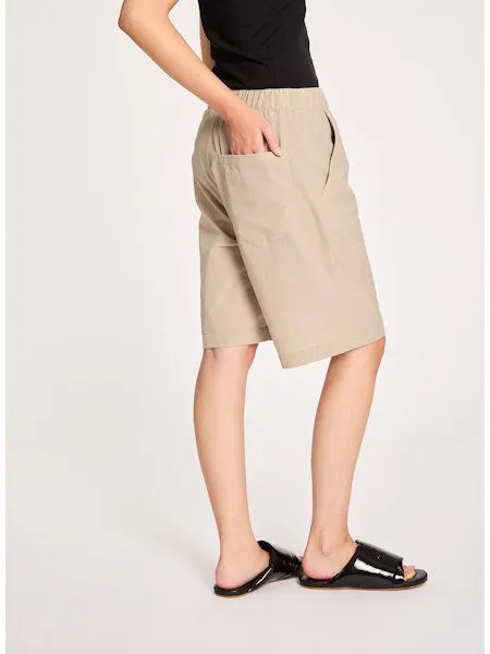 Lis Lareida Athleisure Shorts in Navy